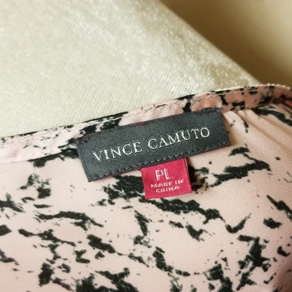 Vince Camuto petite sleevel… - Picture 6 of 7